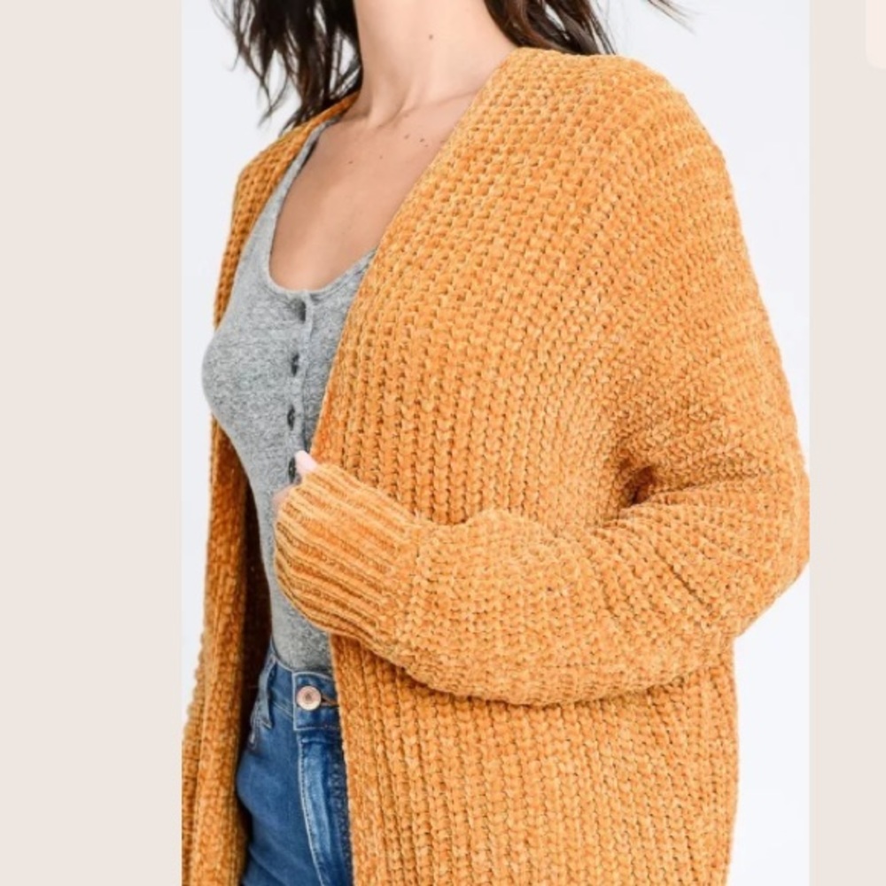 SOLD OUT - Picture 2 of 3